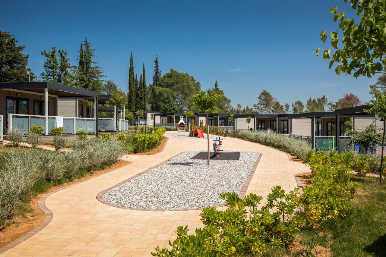 Mobile Homes Camping Santa Marina, Lanterna Tar-Vabriga Luaran gambar Camping in France